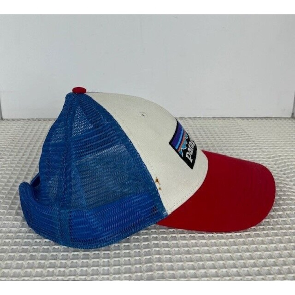 Patagonia P-6‎ Logo Trucker Hat Men Onesize Mesh Snapback - Picture 2 of 10